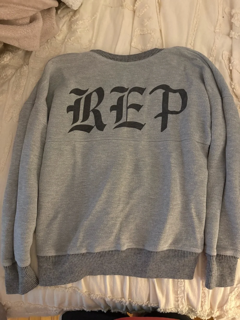 Reversible Reputation Crew Neck - Picture 3 of 6